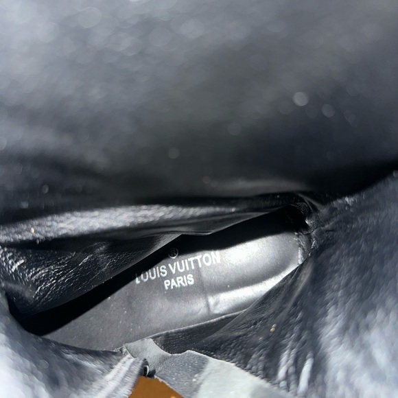 Boots - Picture 14 of 16